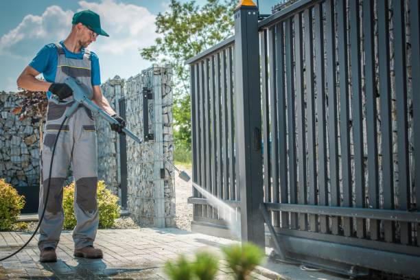 Best Animal Enclosure Cleaning  in Atasdero, CA