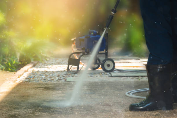 Best Driveway Pressure Washing  in Atasdero, CA